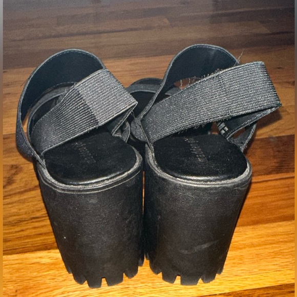 Madden Girl Sandals - Picture 4 of 5